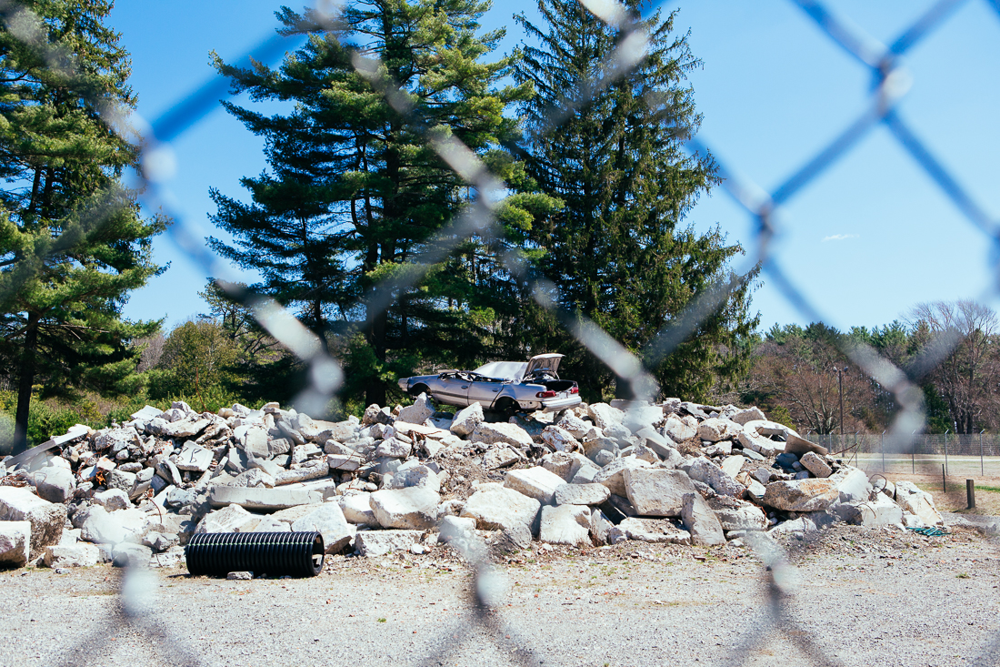 Oh well, I got this artsy picture out of the trip. Looks like the tractor driver had some fun with an abandoned car.