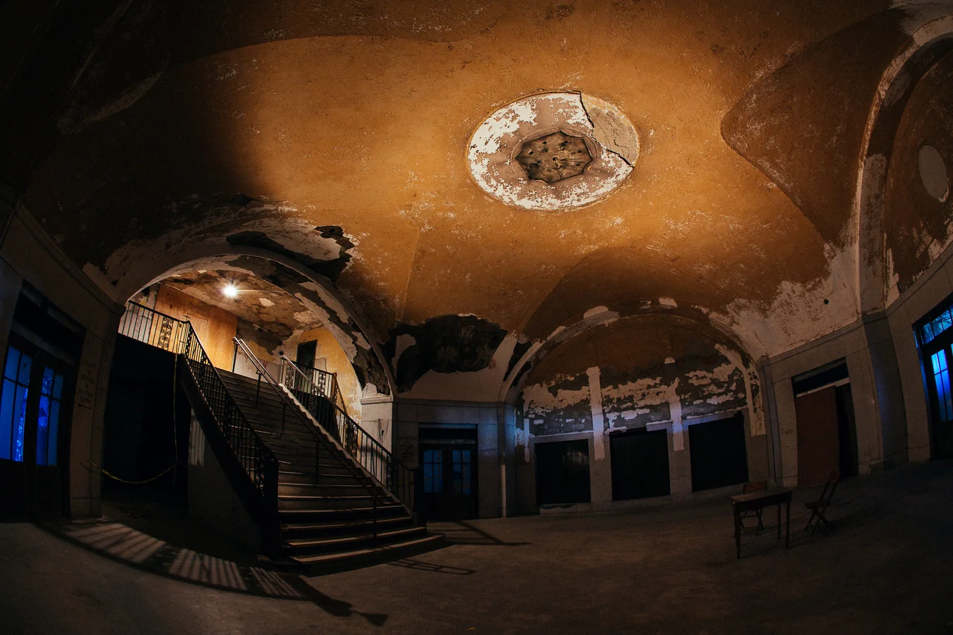 This room was supposed to be the grand "Trolley Lobby", but closed off by the mafia to stop competition to their taxi business who drove on the other street entrance.