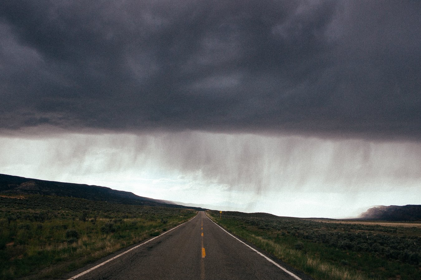 Heading out of town towards the mountains I got into some gloomy weather. I needed a car wash anyhow.