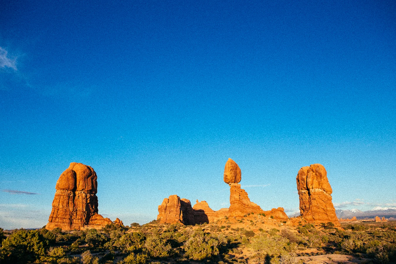 I photographed a hundred different scenes of Balanced Rock. I'll give you a slideshow someday if you ask.