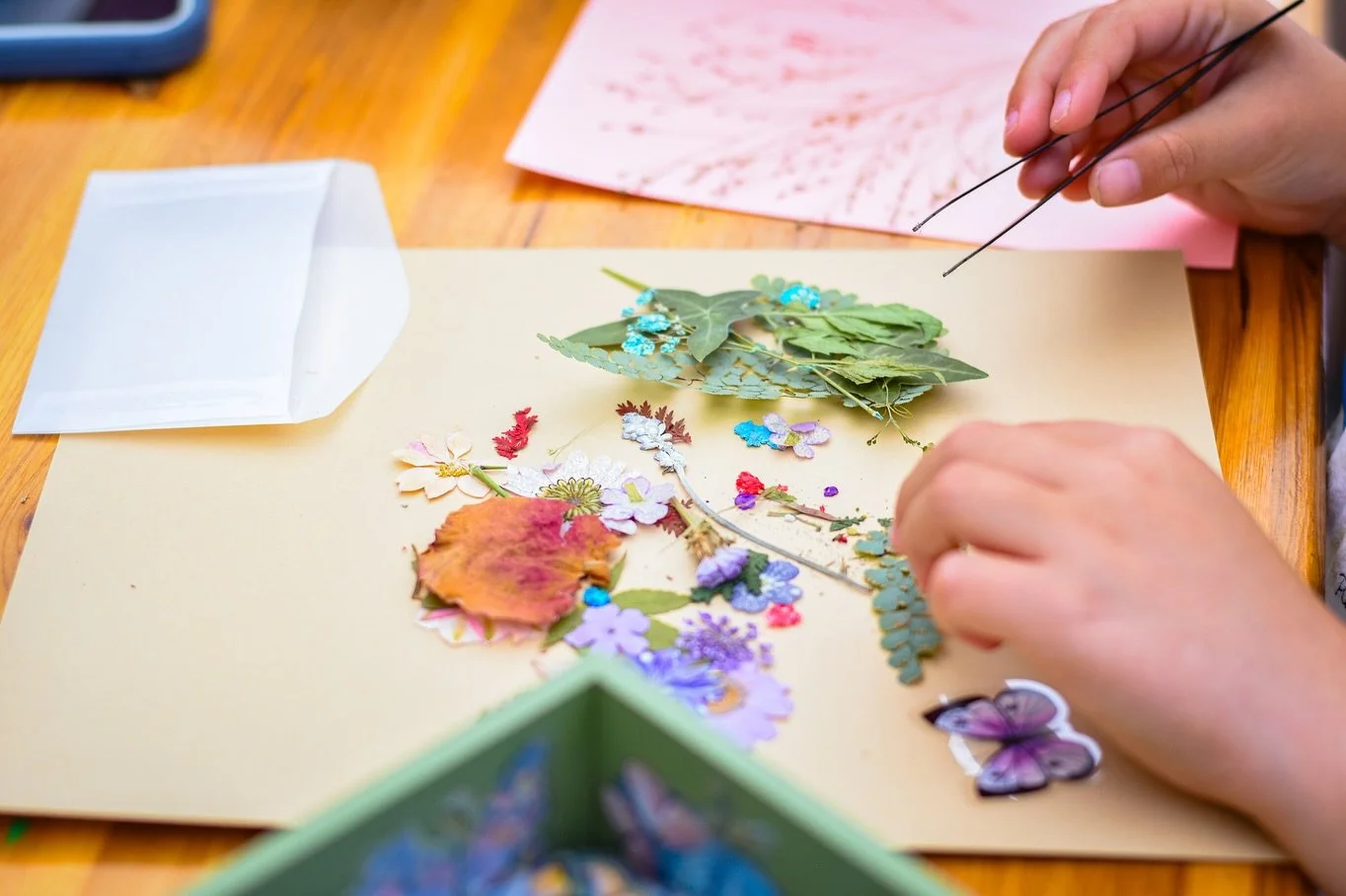 1/4 Pressed Flowers Workshop 1PM