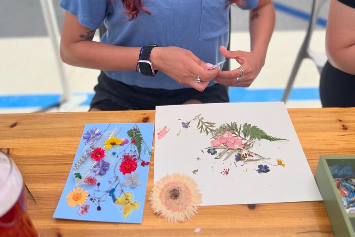 5/9 Mother's Day Pressed Flowers Workshop 12PM