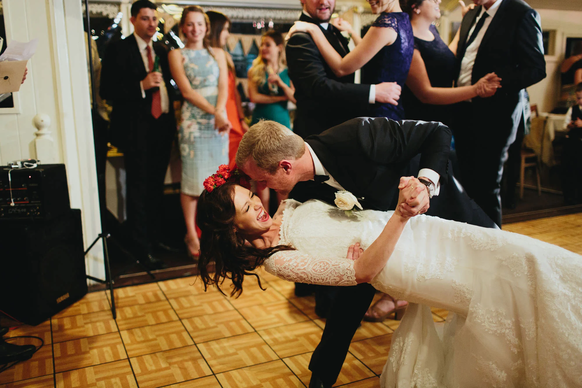 173_maviss-kitchen-wedding-photographer.jpg
