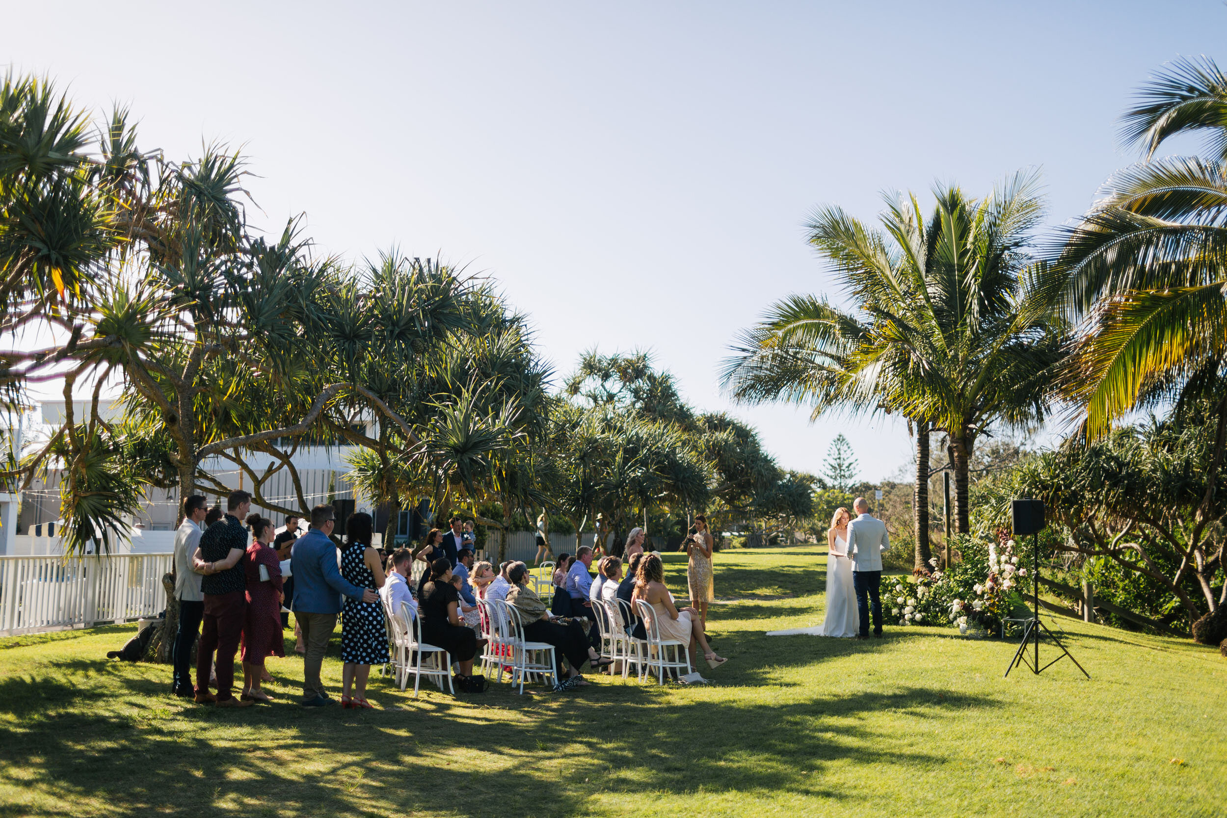 047-halcyon-house-wedding-kingscliff-photographer-finchandoak.jpg