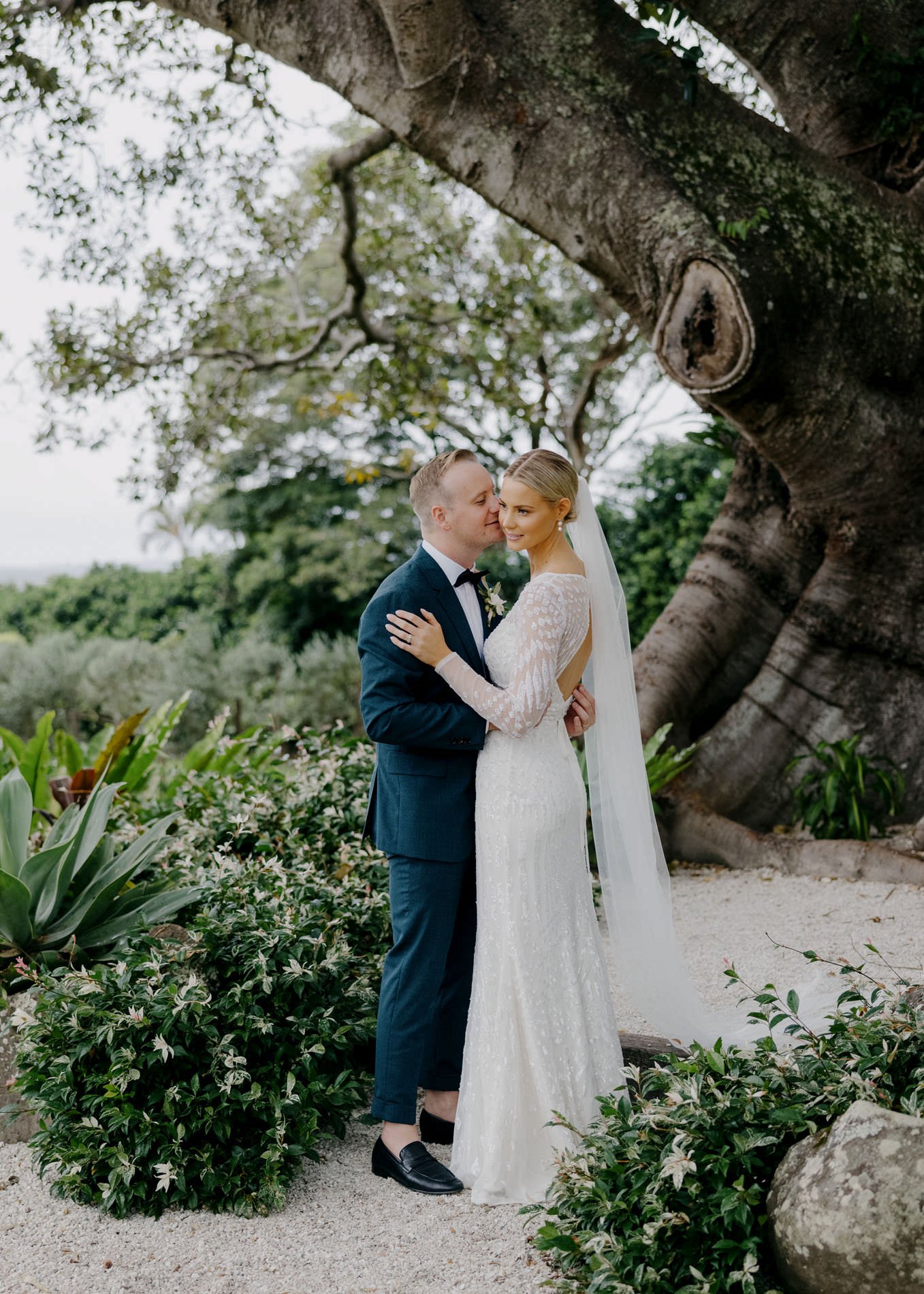 Fig-tree-wedding-photography-byron-bay-finch-and-oak-080.jpg