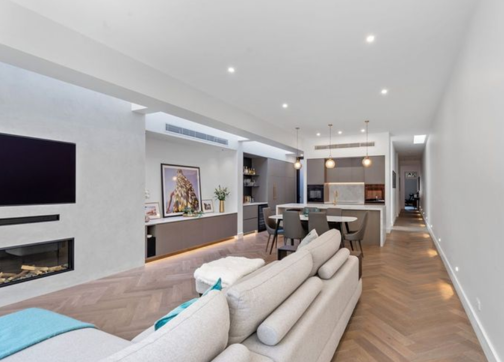  65 MacGregor St Middle Park Heritage Second Storey 2024 