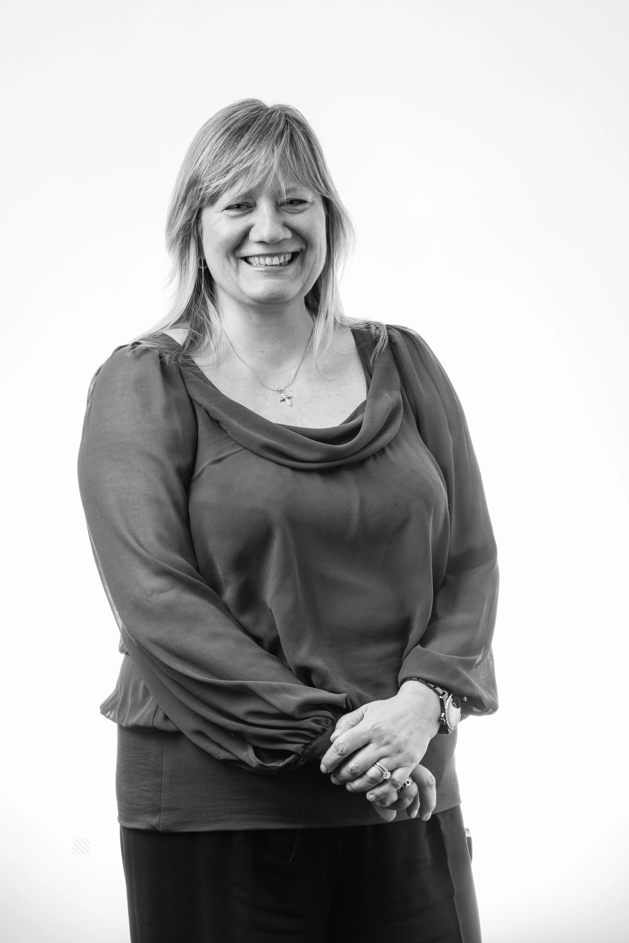 10 Tips To Look Good In Business Head Shots Professional Corporate Portraits About Me Profile Shots Adam Bronkhorst