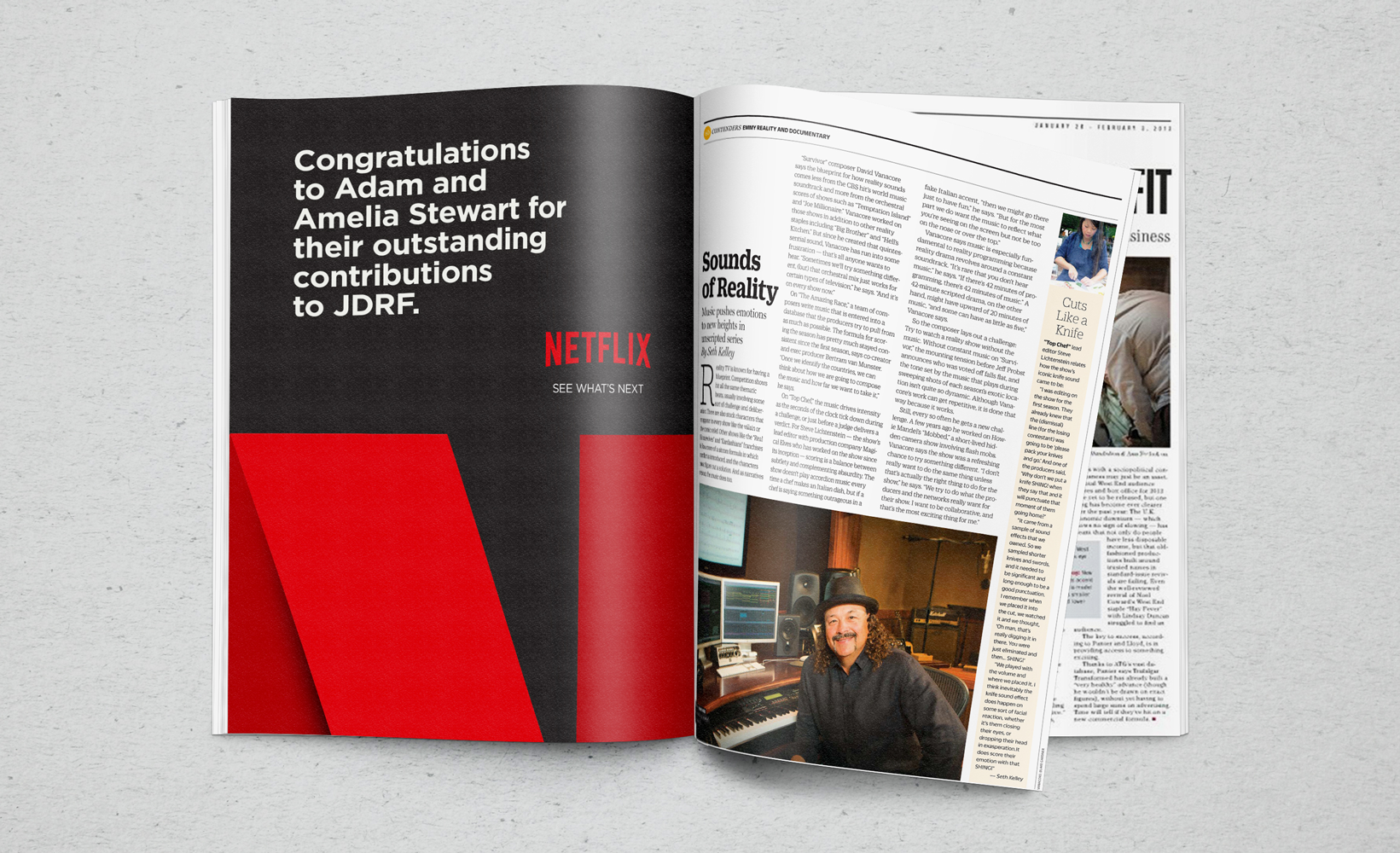 PhotorealisticMagazineMockUp_interlocking.png
