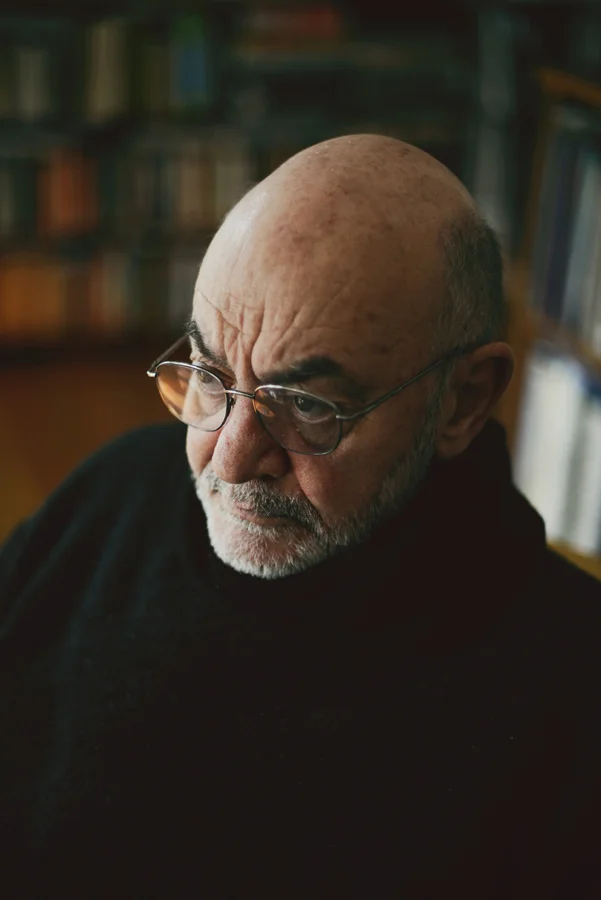 Portrait photograph of artist, Rick Amor for magazine editorial.