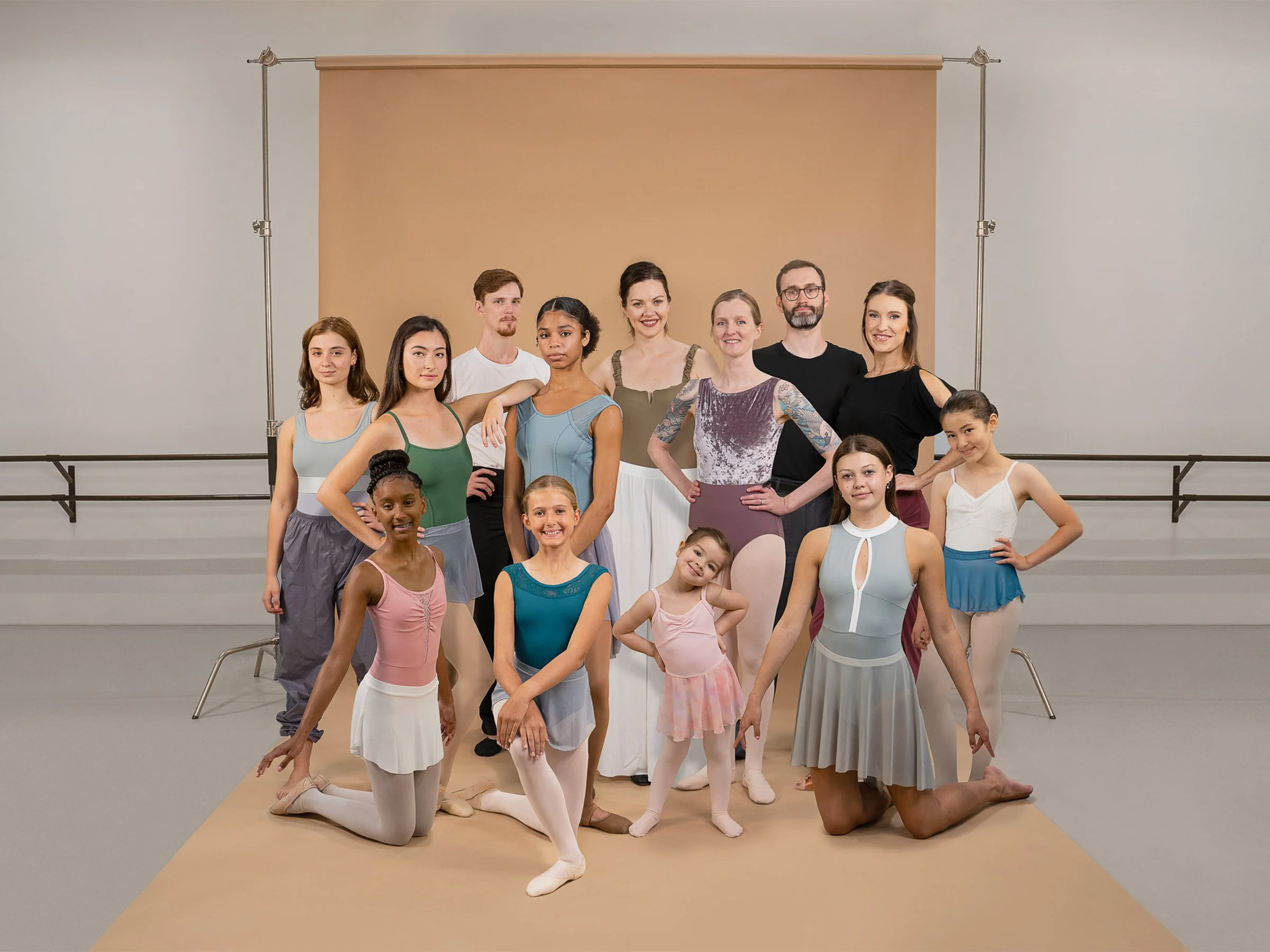 gjcase-dancers-set15.jpg