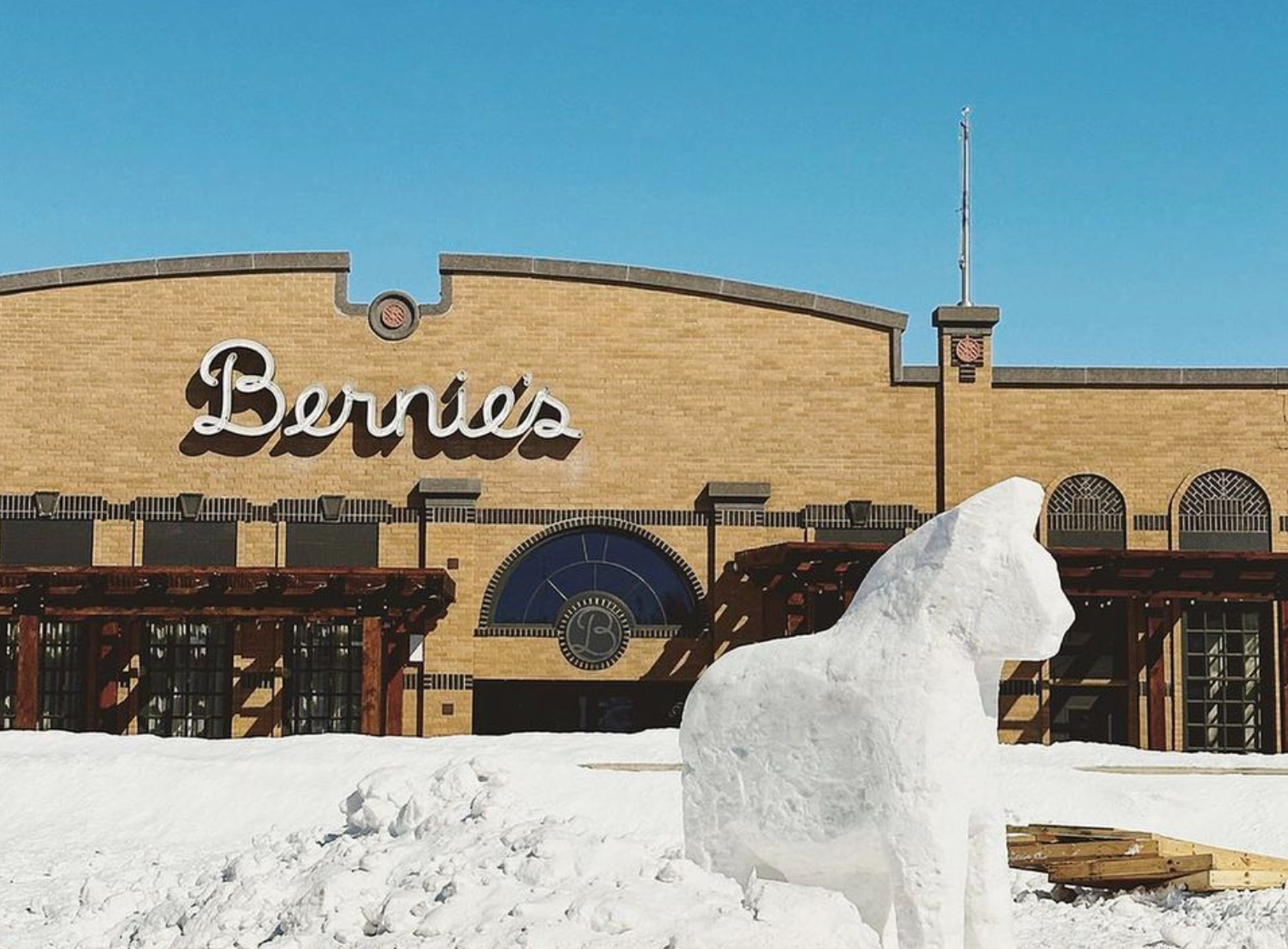 exterior-bernies.png