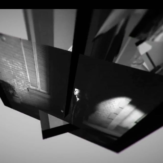 'Surface Investigations' relocates stills from genre cinema and places them into a Virtual Reality environment. These are then manipulated, creating VR collages (using Google TiltBrush)which are then re-presented across multiple screens in an exploration of narrative across time and
space.
#vr #cinema #investigations #artistmovingimage #jpg #mp4 #screen #sculptingintime