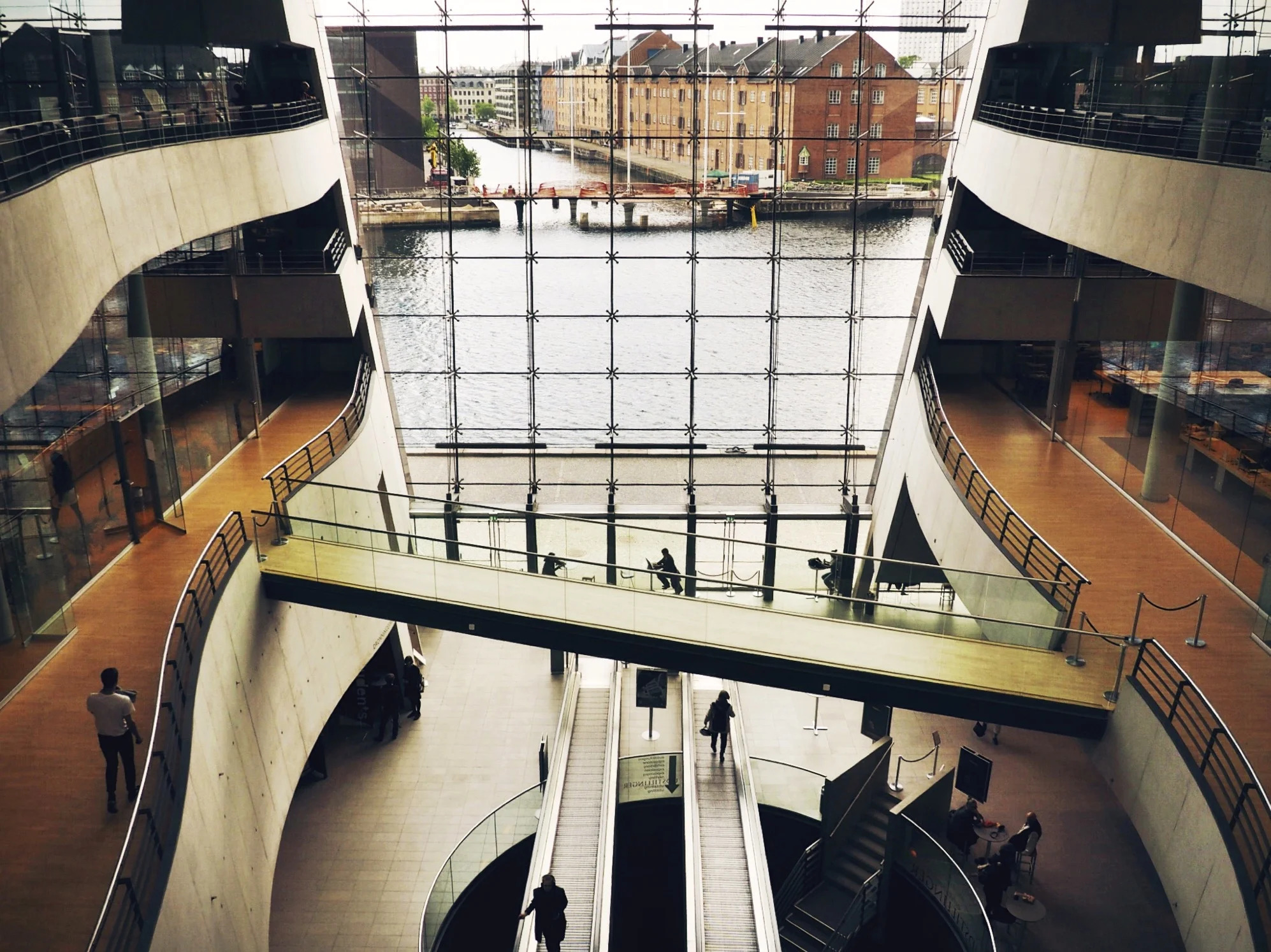 Black Diamond Library