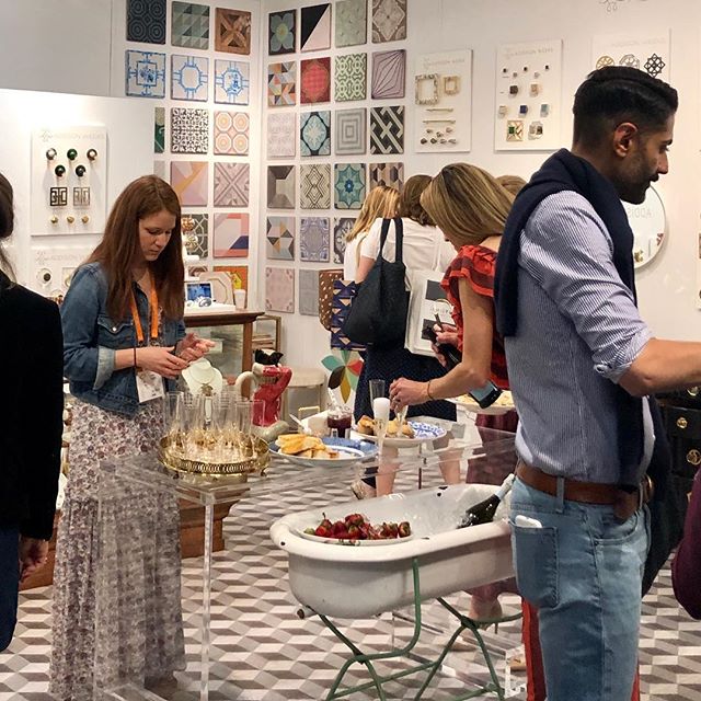 Busy Morning at @highpointmarket with @addisonweeks celebrating the beautiful hardware collections by @eddieross and @barriebenson ! We are happy to be included in all the fun with this great team! Head on over to booth G-7034 to see our #woodtiles i