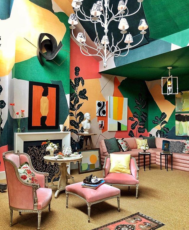 I am so inspired by this amazing room that is making its way around IG! Designed by @younghuh for the @kbshowhouse that opened yesterday! I started my career as a decorative painter in NYC and I would have been over the moon to have a client with suc