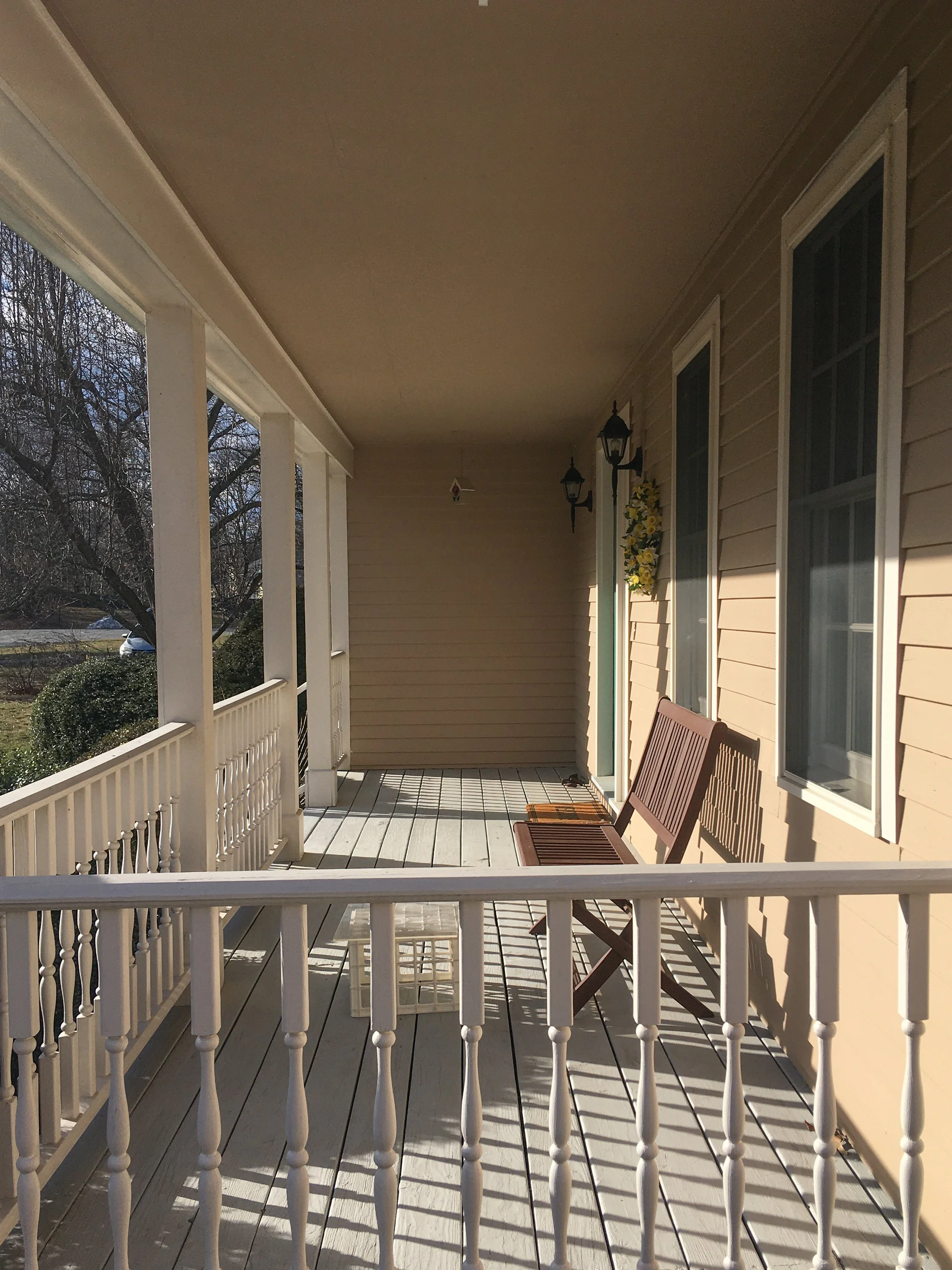 Porch-01.jpg