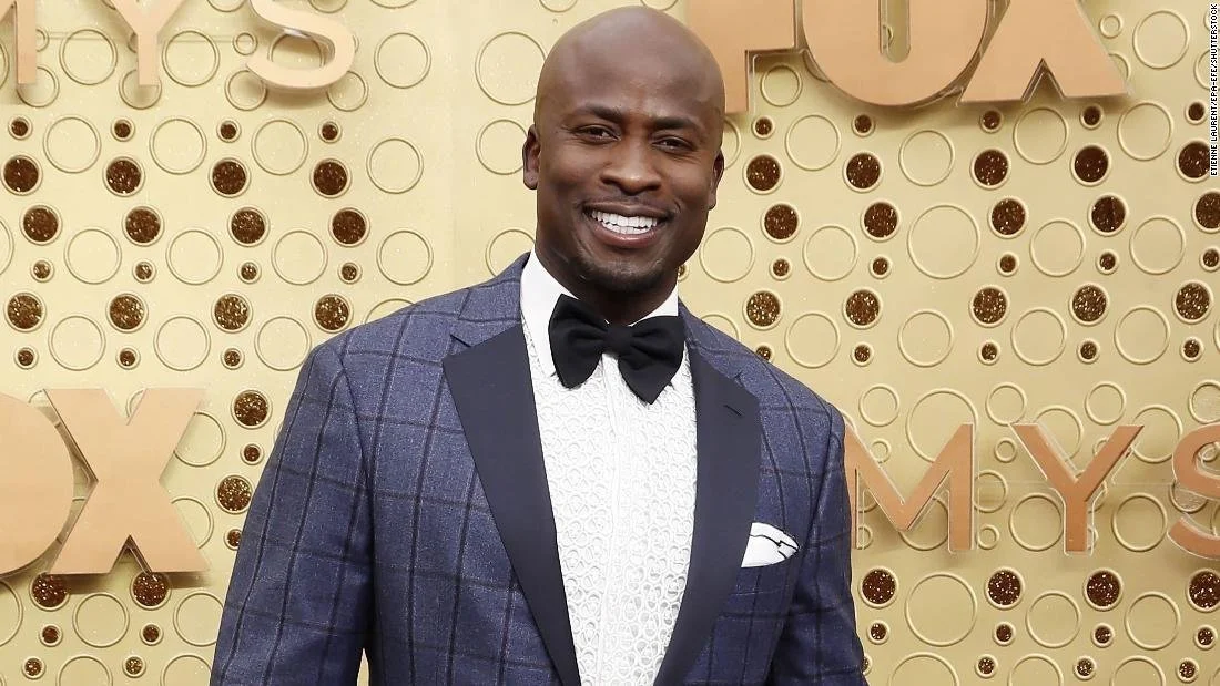 Akbar Gbajabiamila Hosts New Roku Series ‘Fight to Survive’