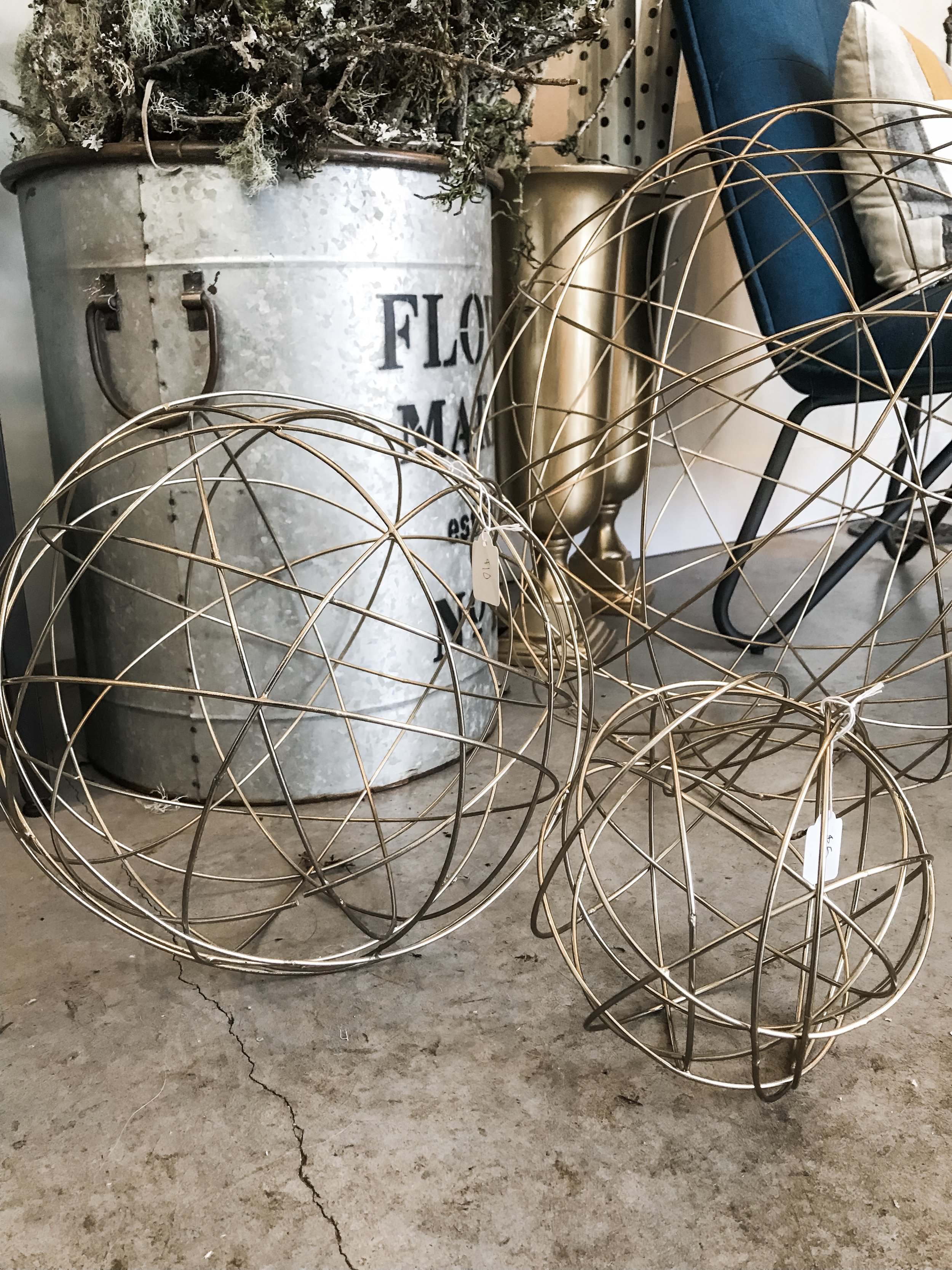 Gold Metal Spheres 2.JPG