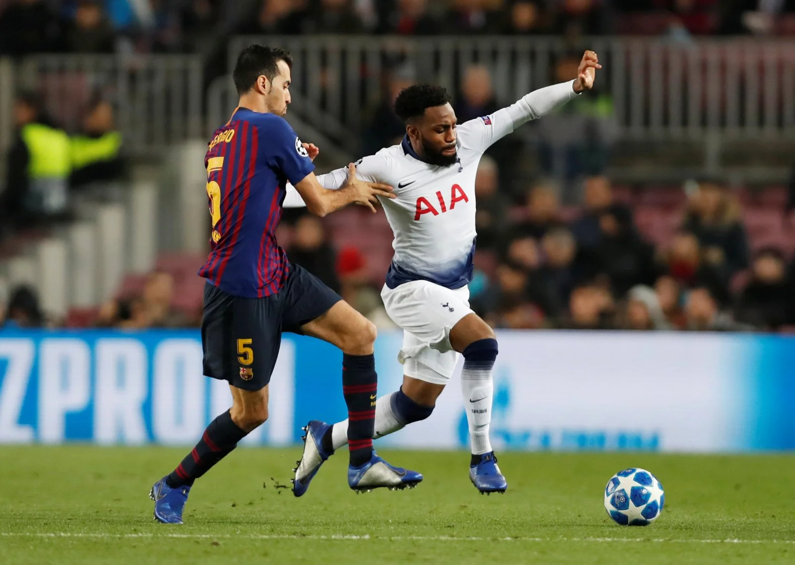 2018-12-11T210630Z_265992102_RC1DEC0E8D90_RTRMADP_3_SOCCER-CHAMPIONS-FCB-TOT.jpg