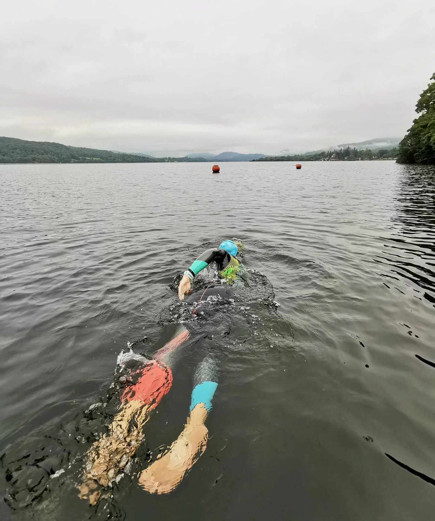 Even in my multi coloured @zone3official Aspire wetsuit this morning's colour choice of green stands out in the water.

Wavelock pullcords were developed when black suits were the norm. They still provide a brilliant solution to replace broken cords,