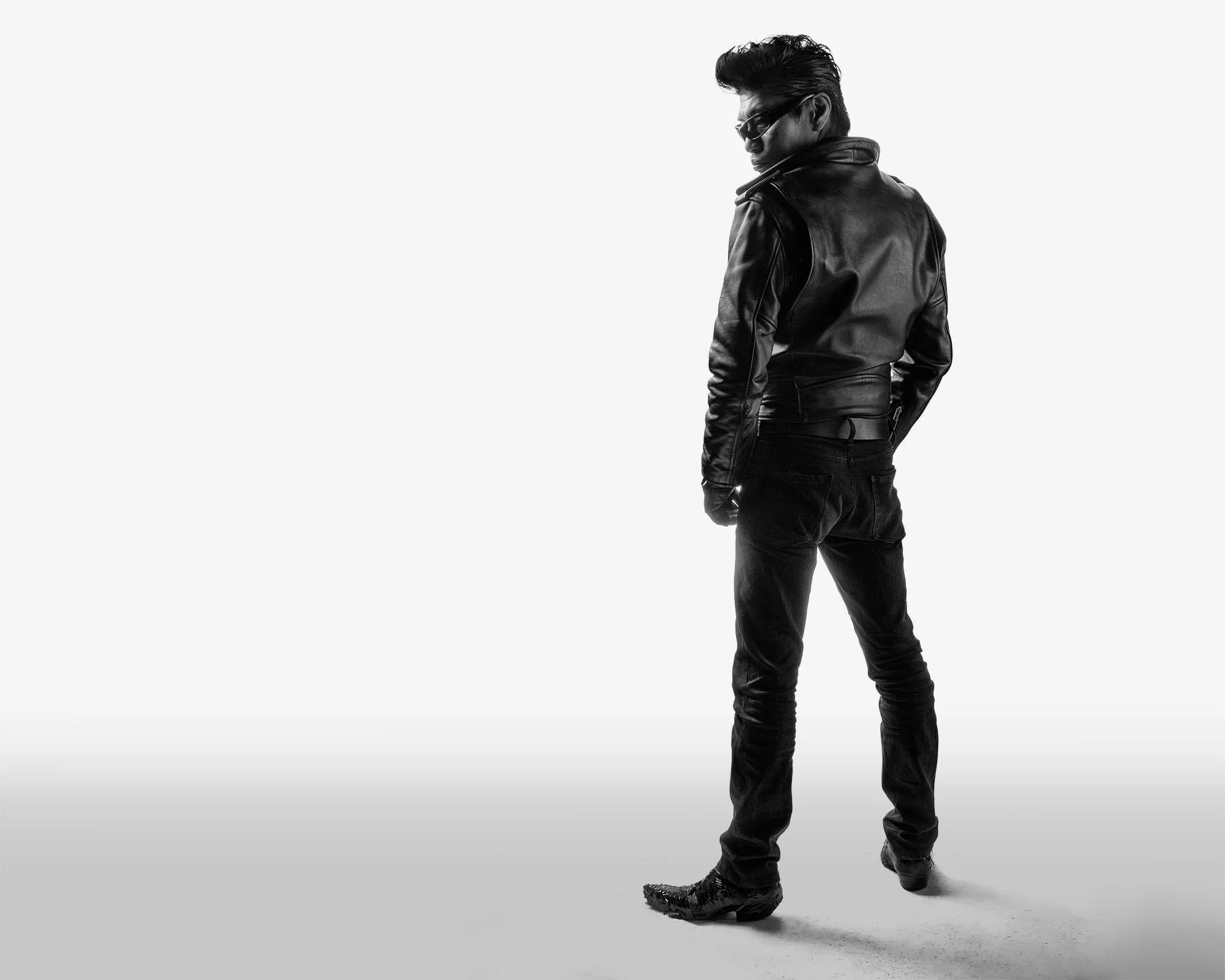 Roller-zoku-greaser-style-portrait-fashion-early-rollers-silhouette.jpg