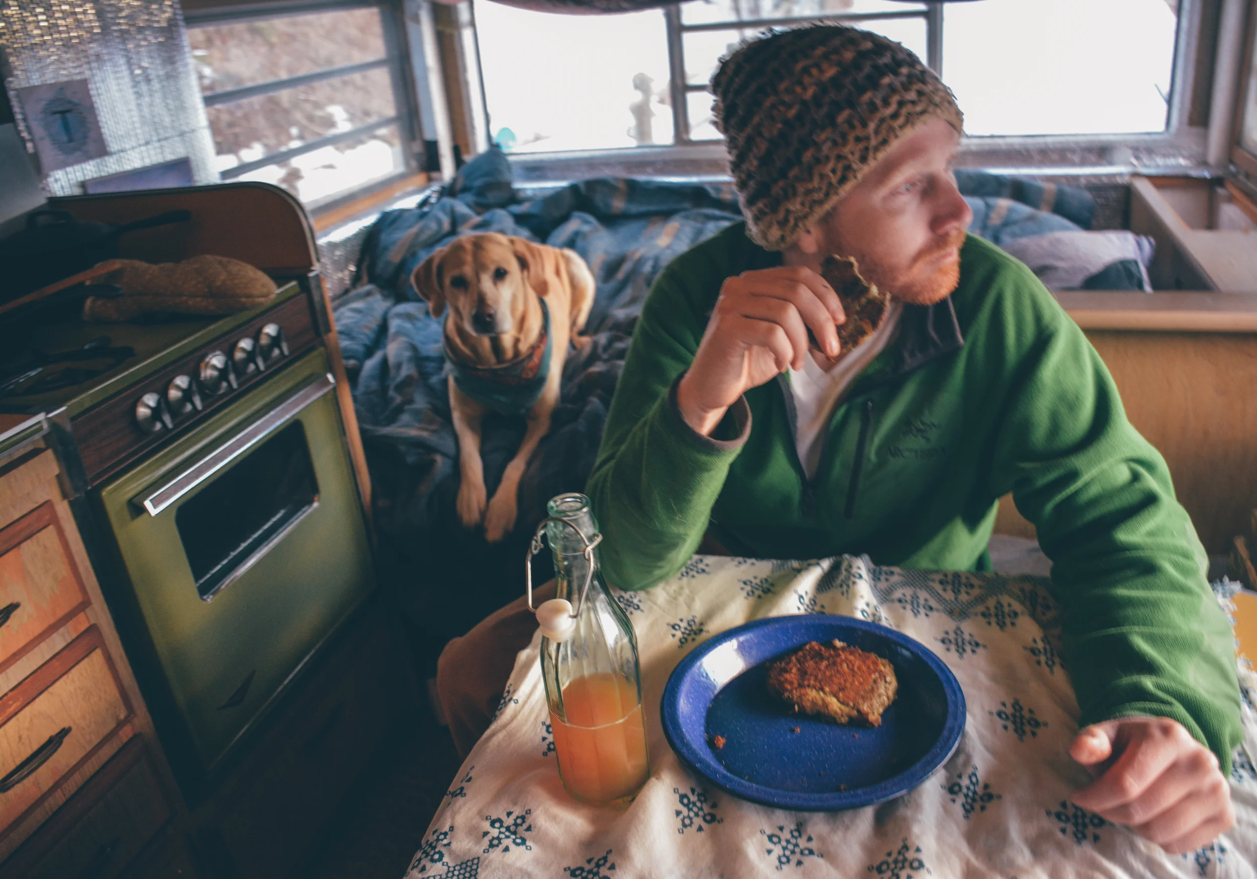 Fresh Off the Grid: Cooking Off the Grid with Tiny House, Tiny Footprint