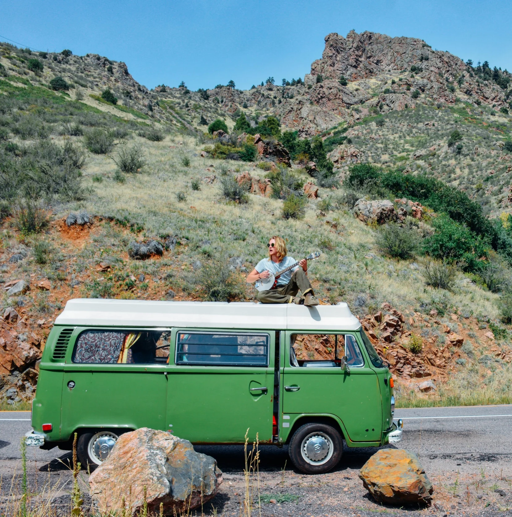 Colby's 1975 VW Riviera Bus