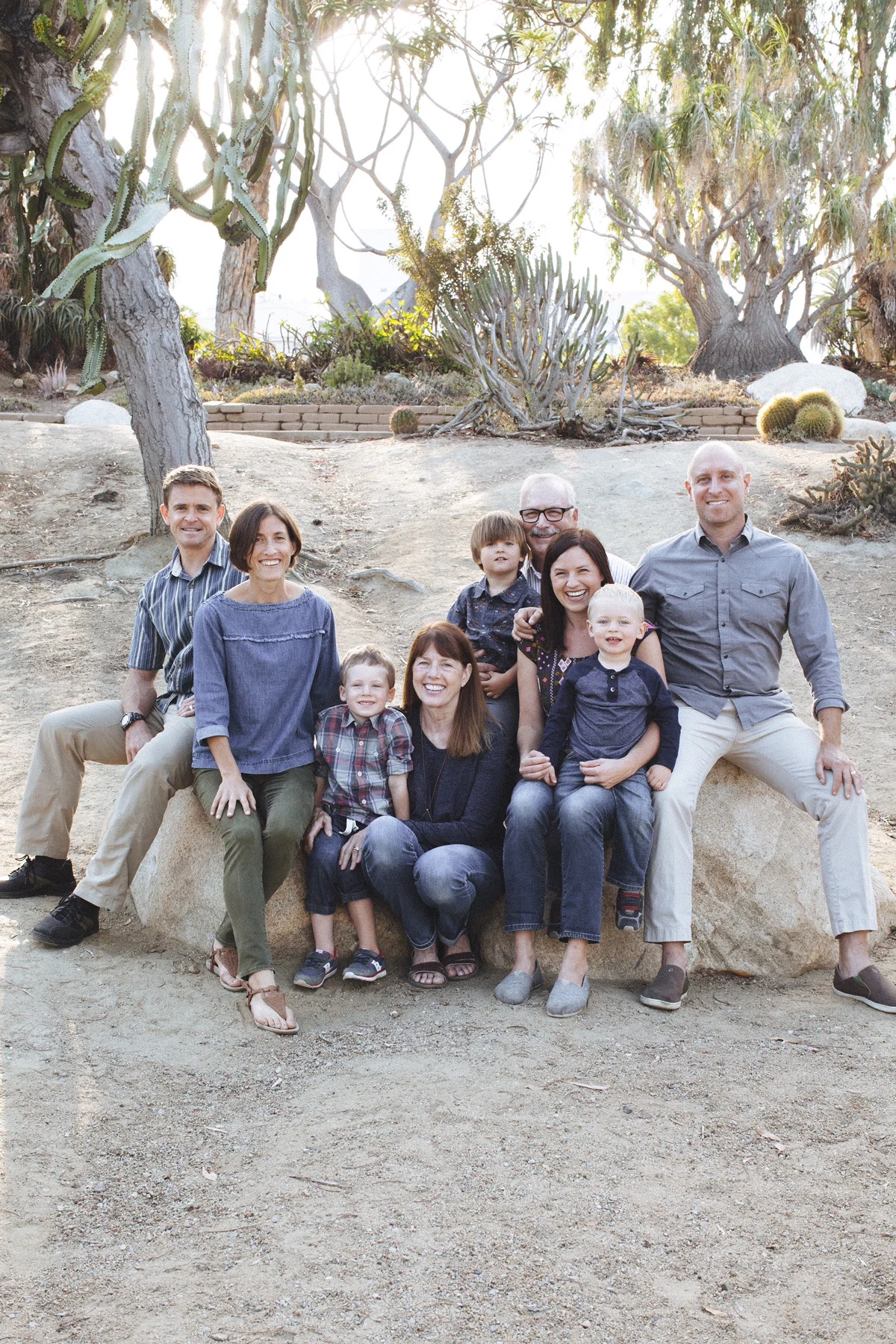 David with his wife Ann (lower seated) along with their two daughters, sons-in-law and grandchildren.