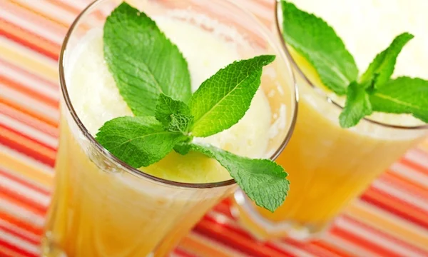 mango spritzer.jpg
