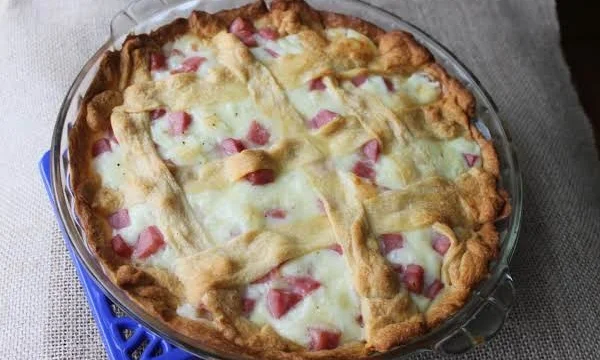 mozzarella pie.jpg