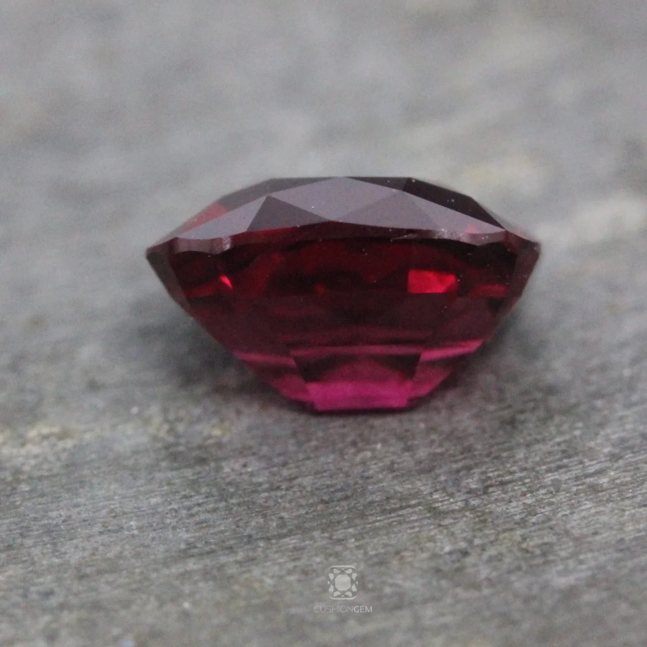 1.17cushionrubyCGMAL04.jpg