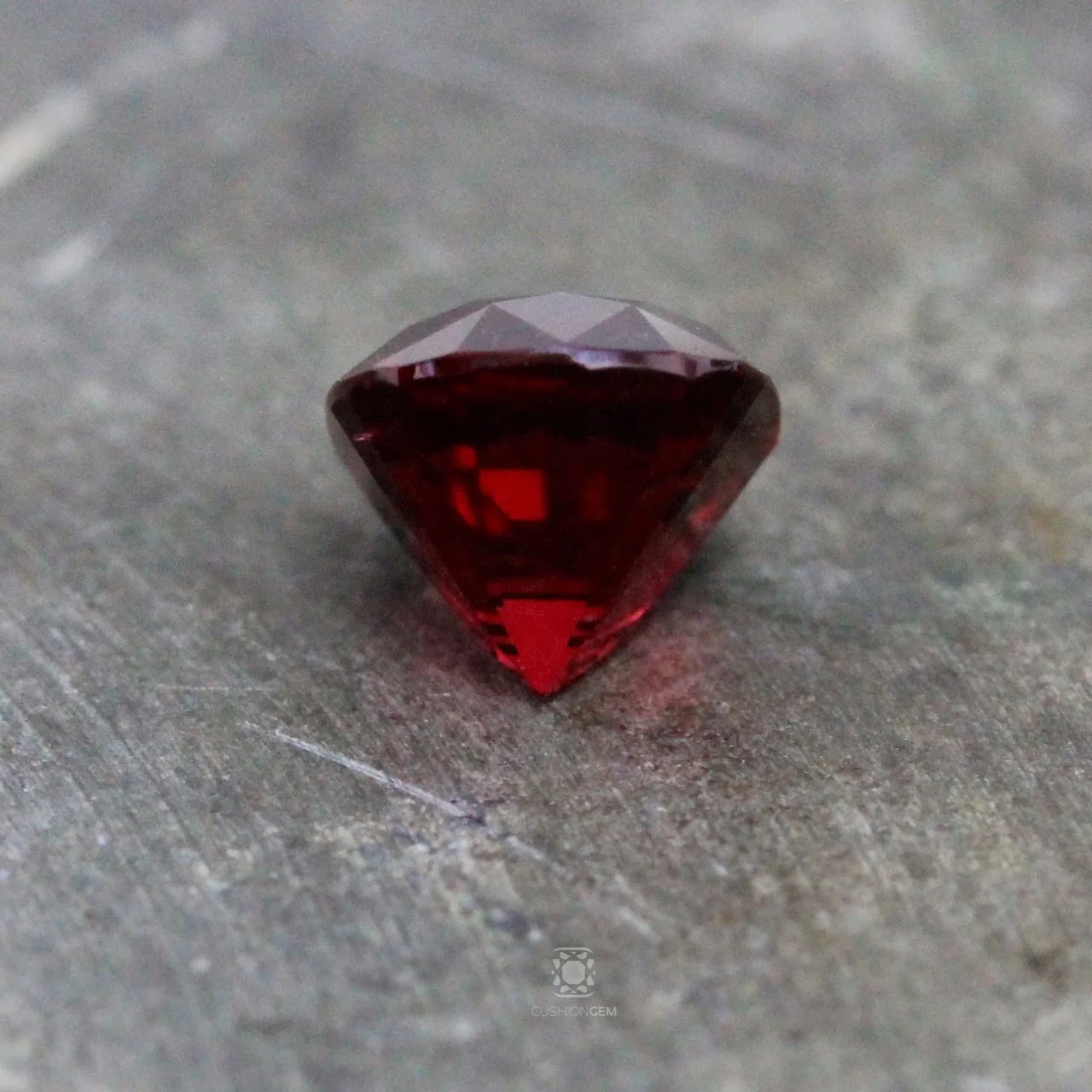 2.46cushionredspinelcgmal04.jpg