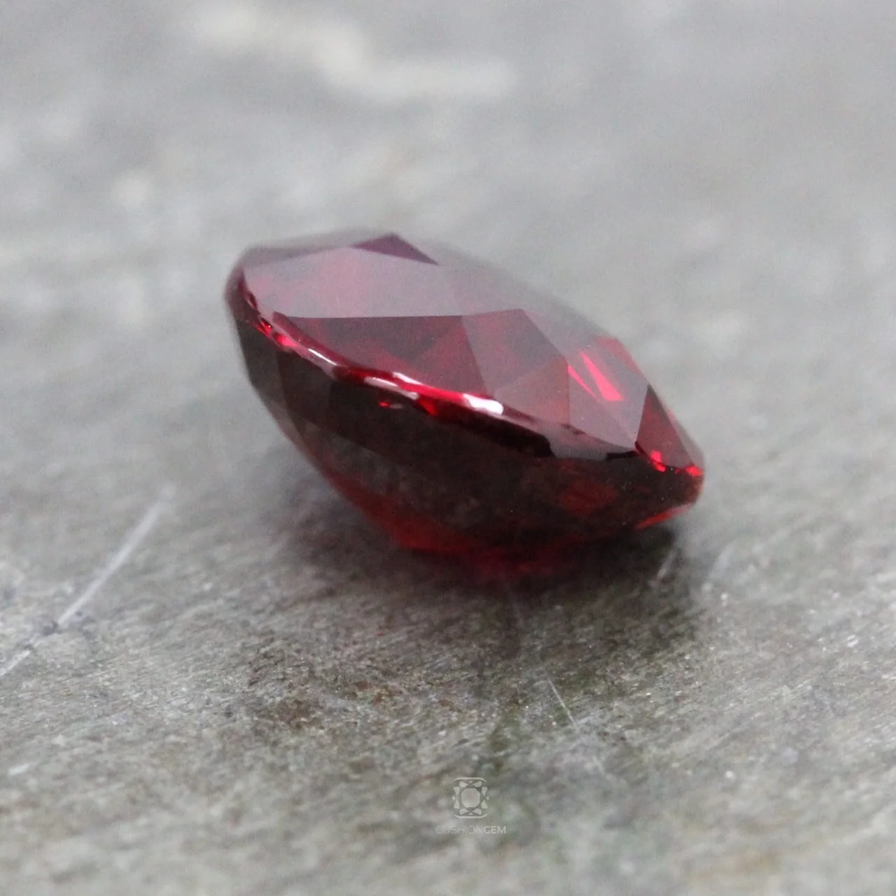 2.53ovalrubycgmal02.jpg
