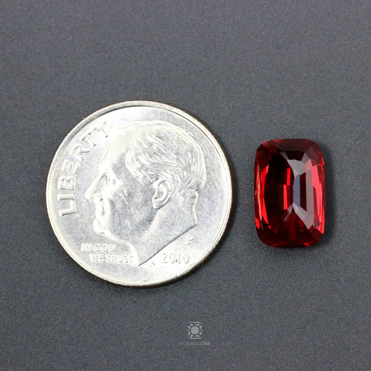 3.17cushionredspinelcgmal05.jpg