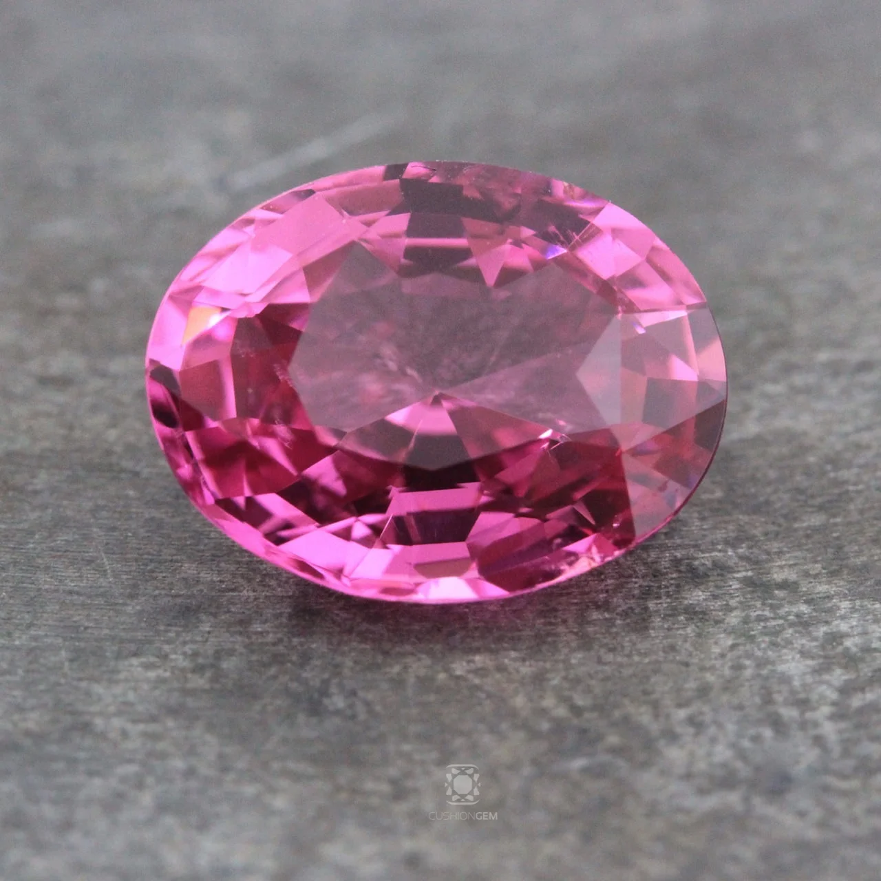 4.04ovalpinkspinelmal CG01.jpg