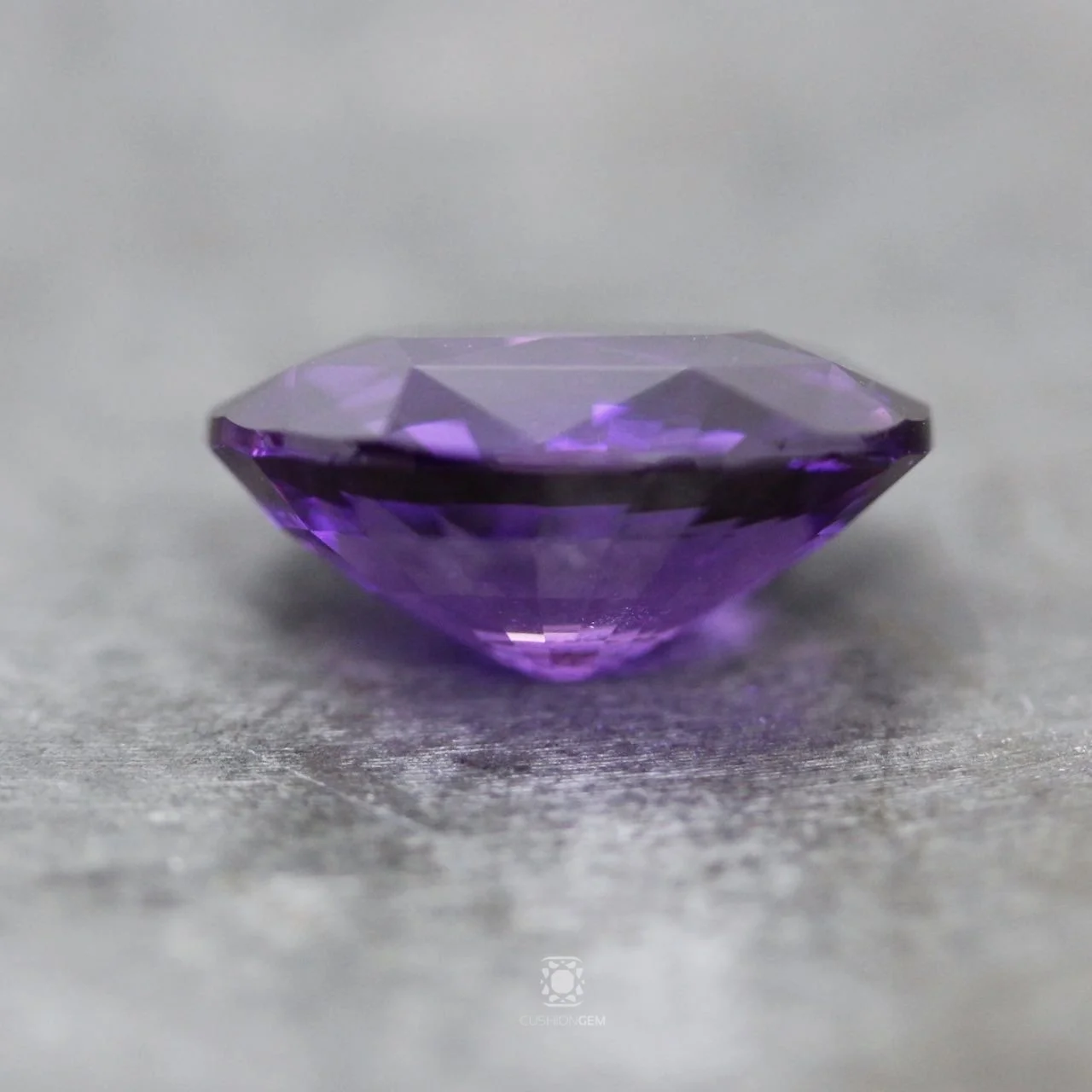 5.03ovalpurplesapphiremal CG04.jpg