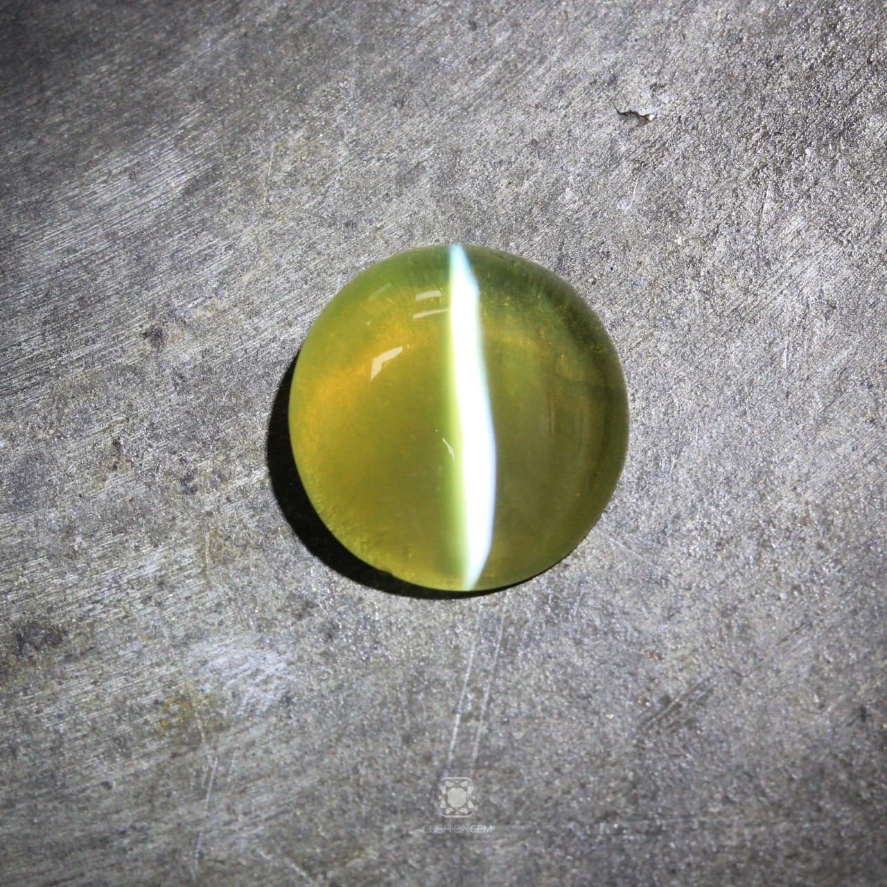 5.53roundishovalchrysoberylcatseyemal CG02.jpg