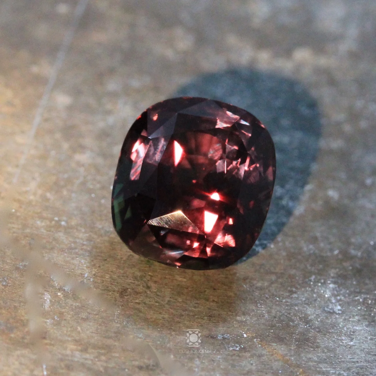 5.66cushionalexandritemal CG02.jpg
