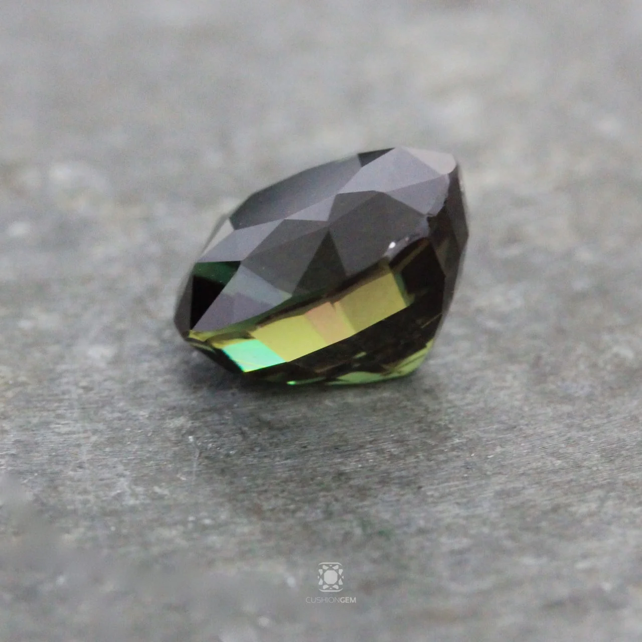 5.66cushionalexandritemal CG04.jpg