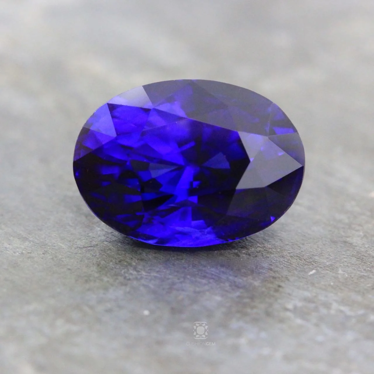 7.51ovalsapphiremal CG01.jpg