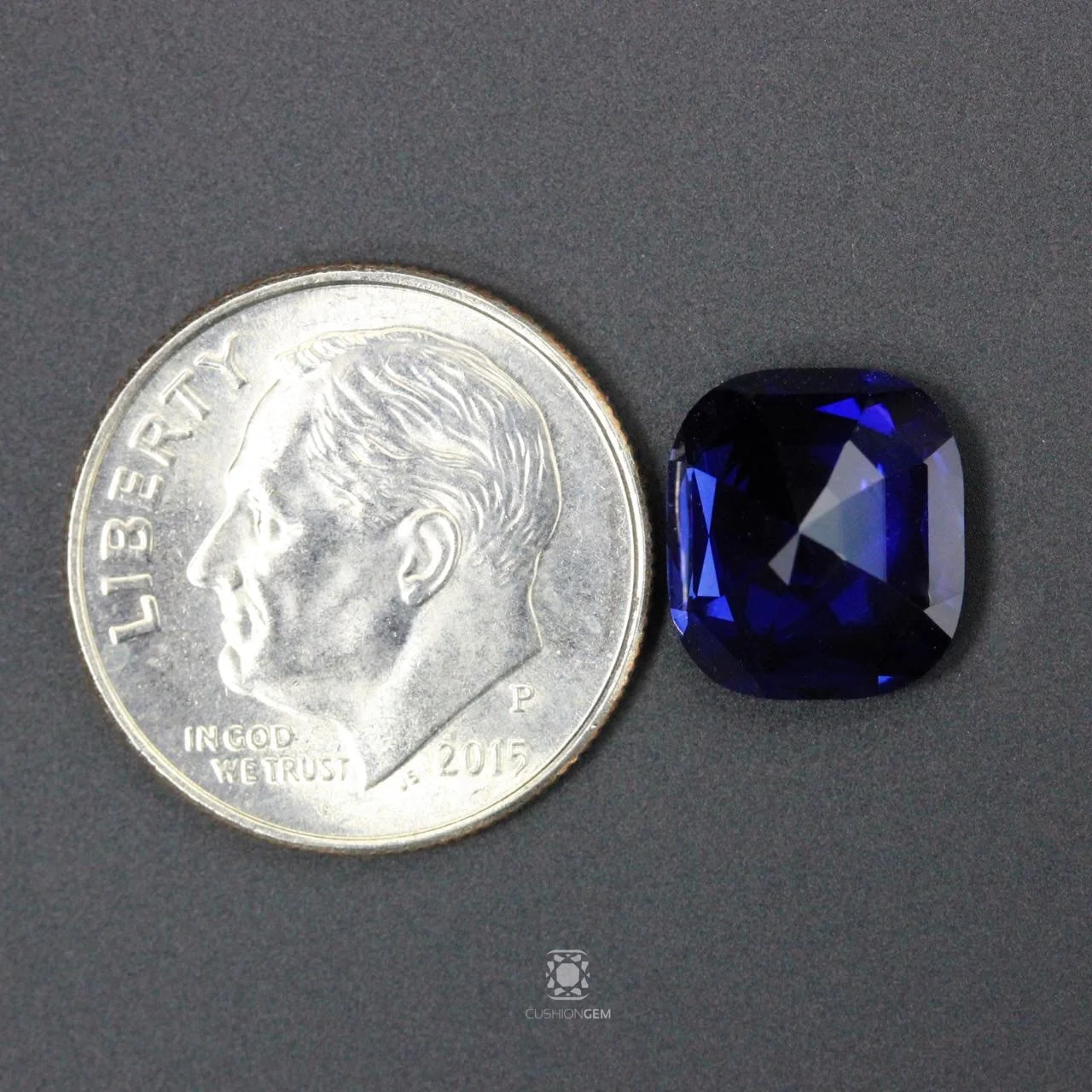 4.13cushionsapphiremal CG01.jpg