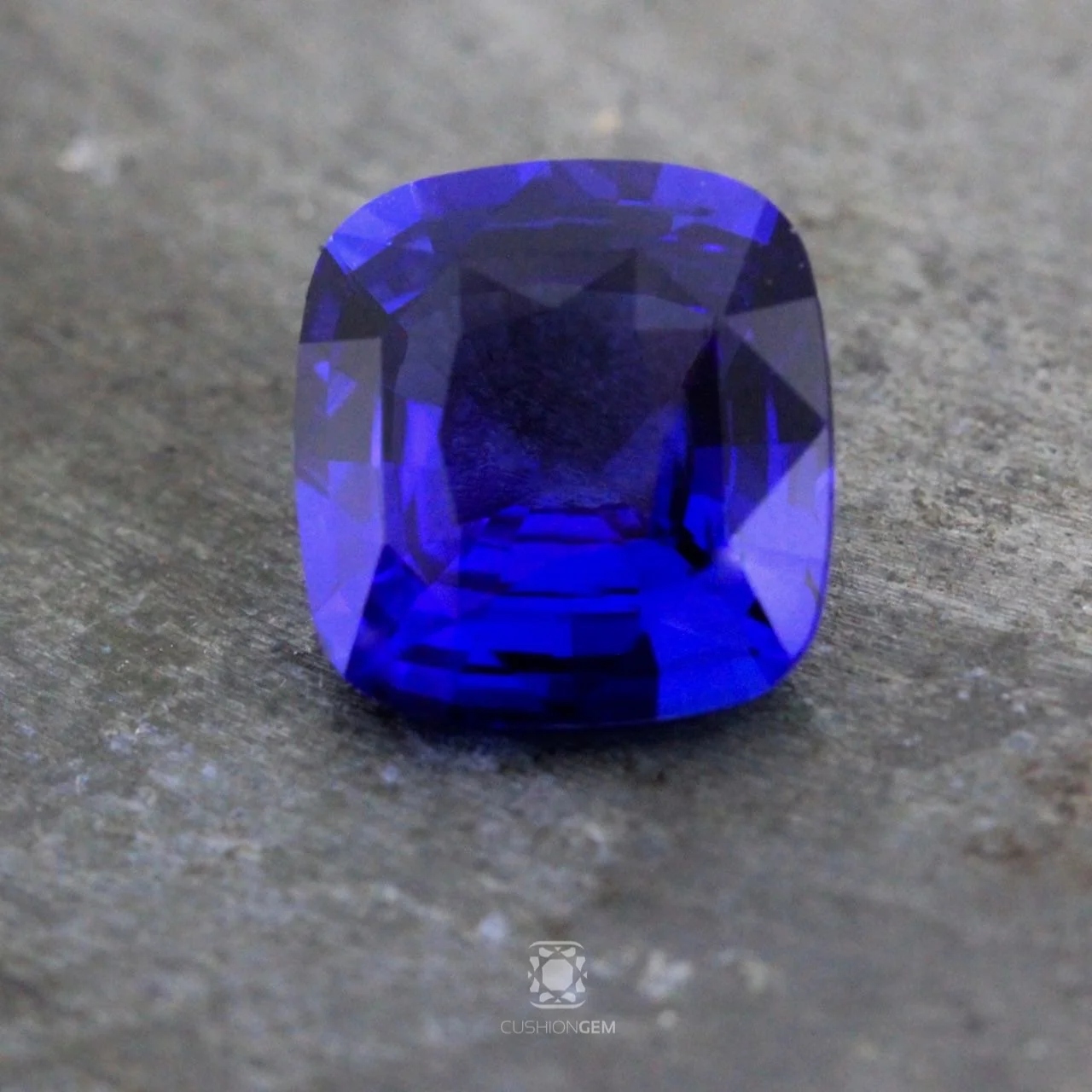 4.02 Cushion Un-heated Sapphire