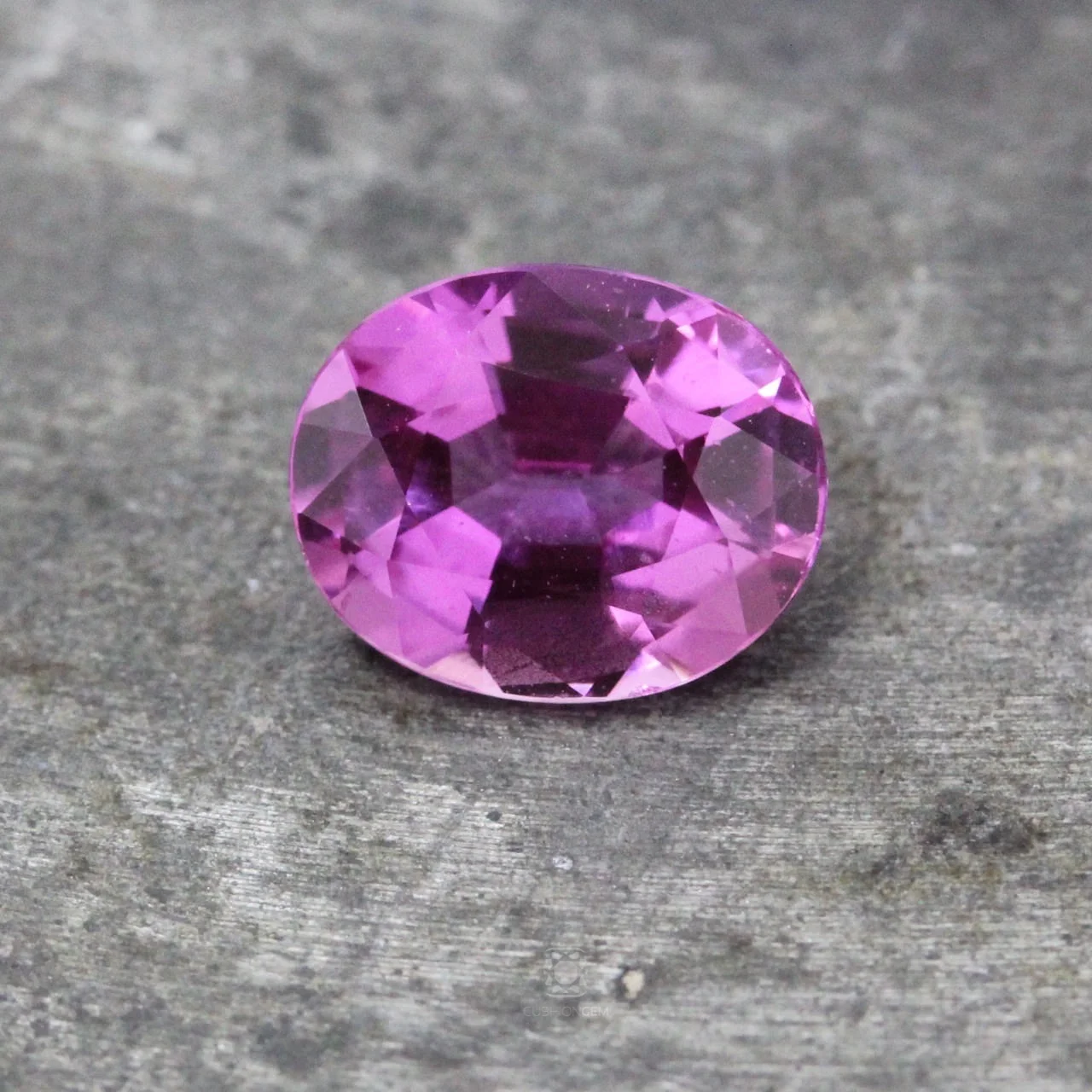 1.75ovalpinksapphireCGMAL01.jpg
