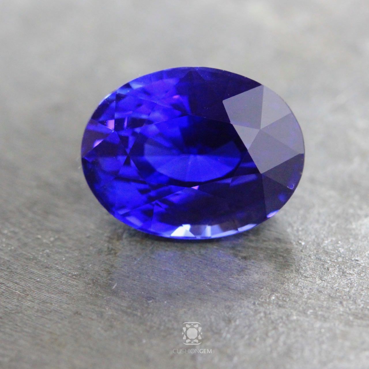 4.54 Oval Un-heated Sapphire