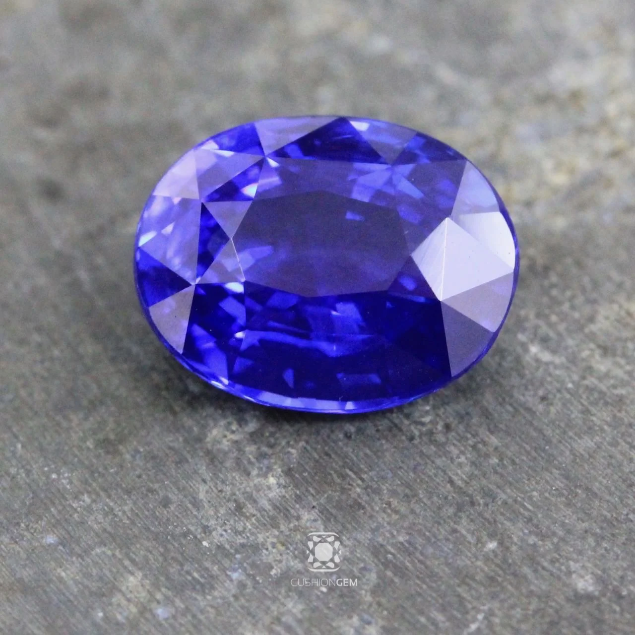 4.23 Oval Un-heated Sapphire 