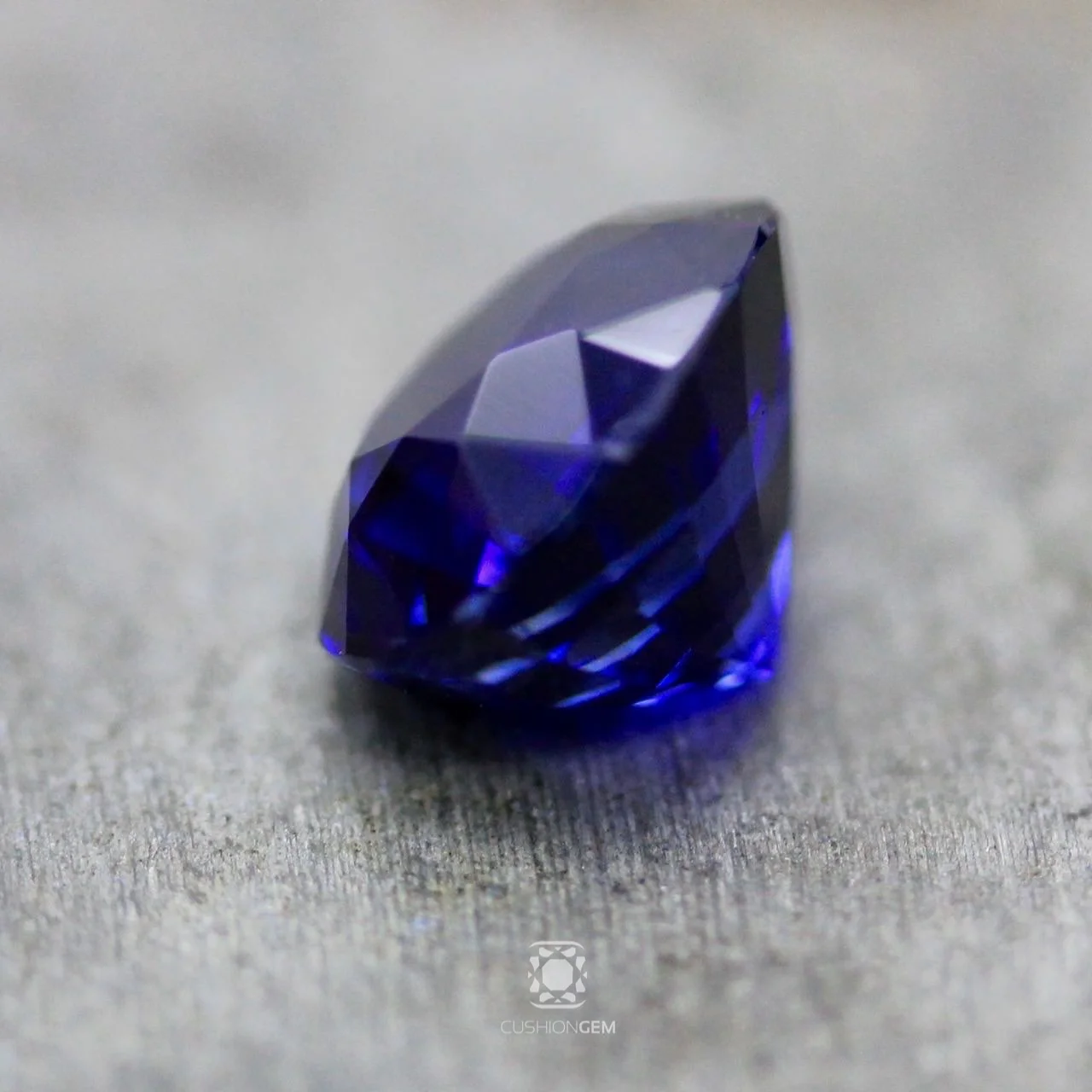 3.08 Oval Sapphire - 3.jpg