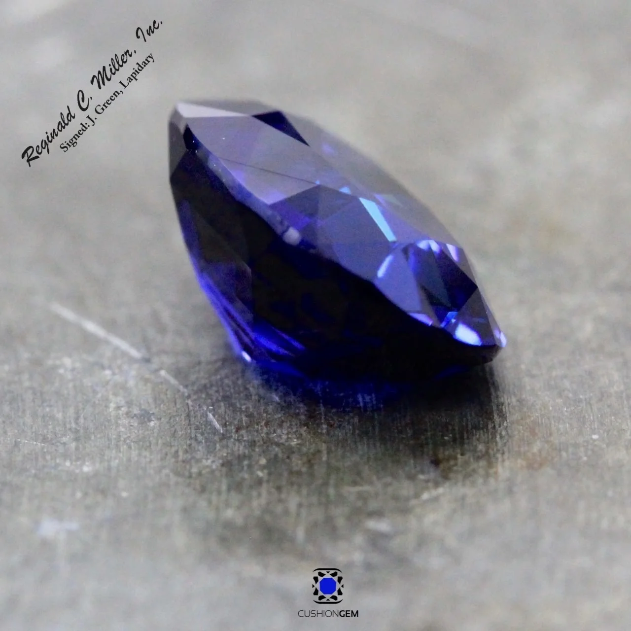 5.00 Oval SAPPHIRE - 1.jpg