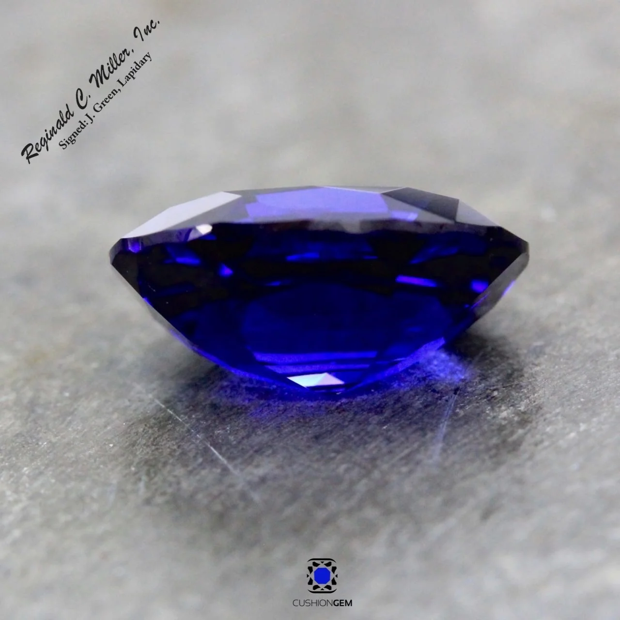 5.00 Oval SAPPHIRE - 3.jpg
