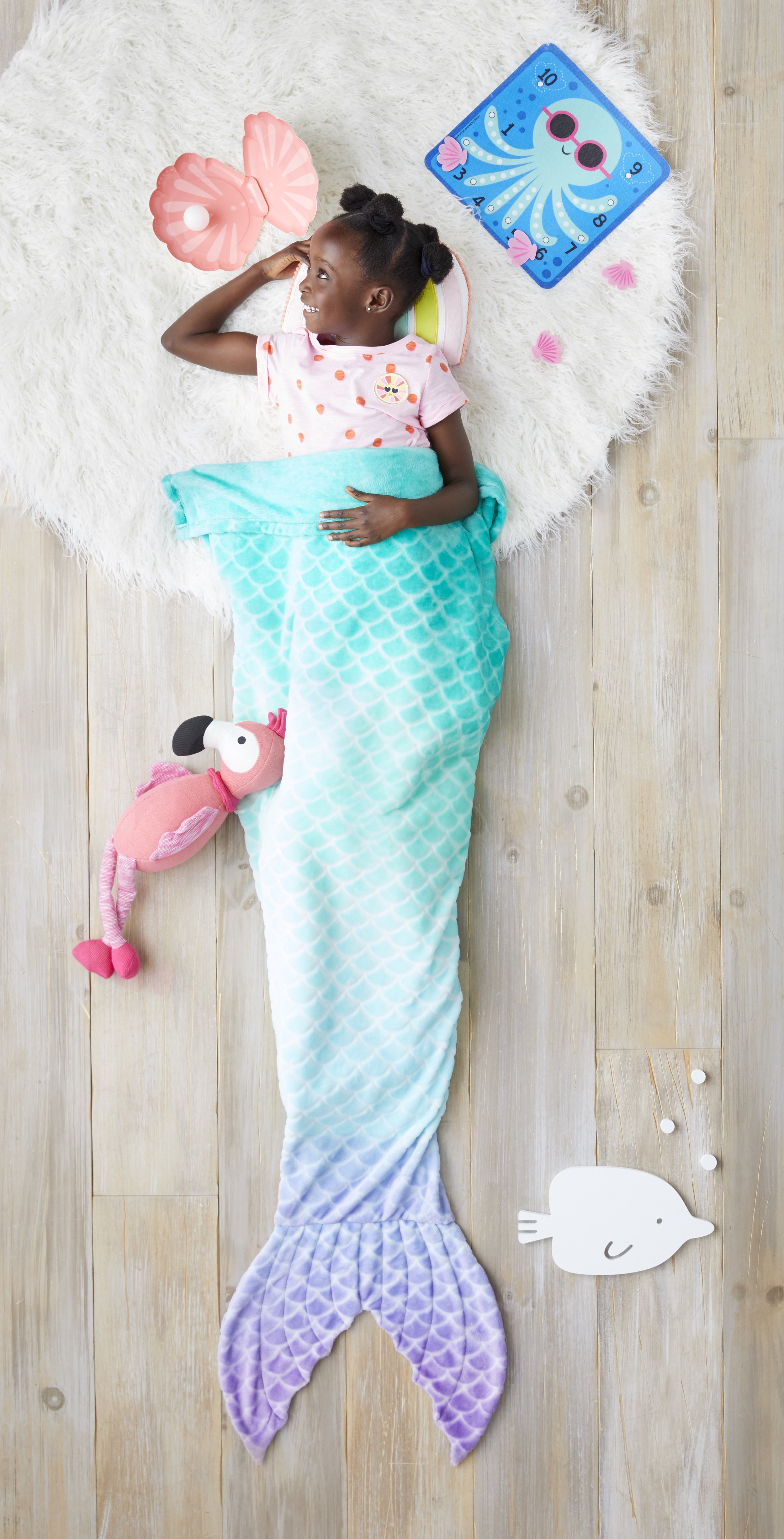 C-000693-01-142_097-02-0239_MermaidTailBlanketCool.jpeg