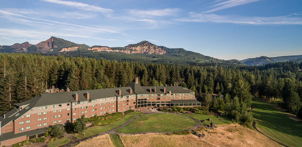 SKAMANIA+LODGE+OVERVIEW+PROPERTY+DRONE+2+Maximum+JPEG+CROPPED+1024x500.jpg
